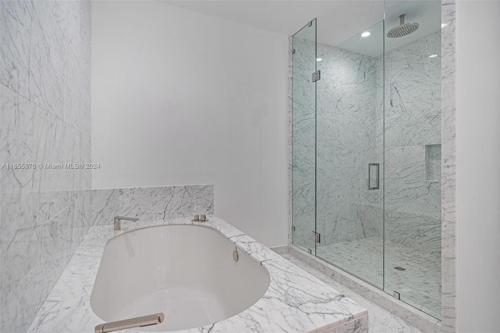 1135 103 St 202 Property Photo 26