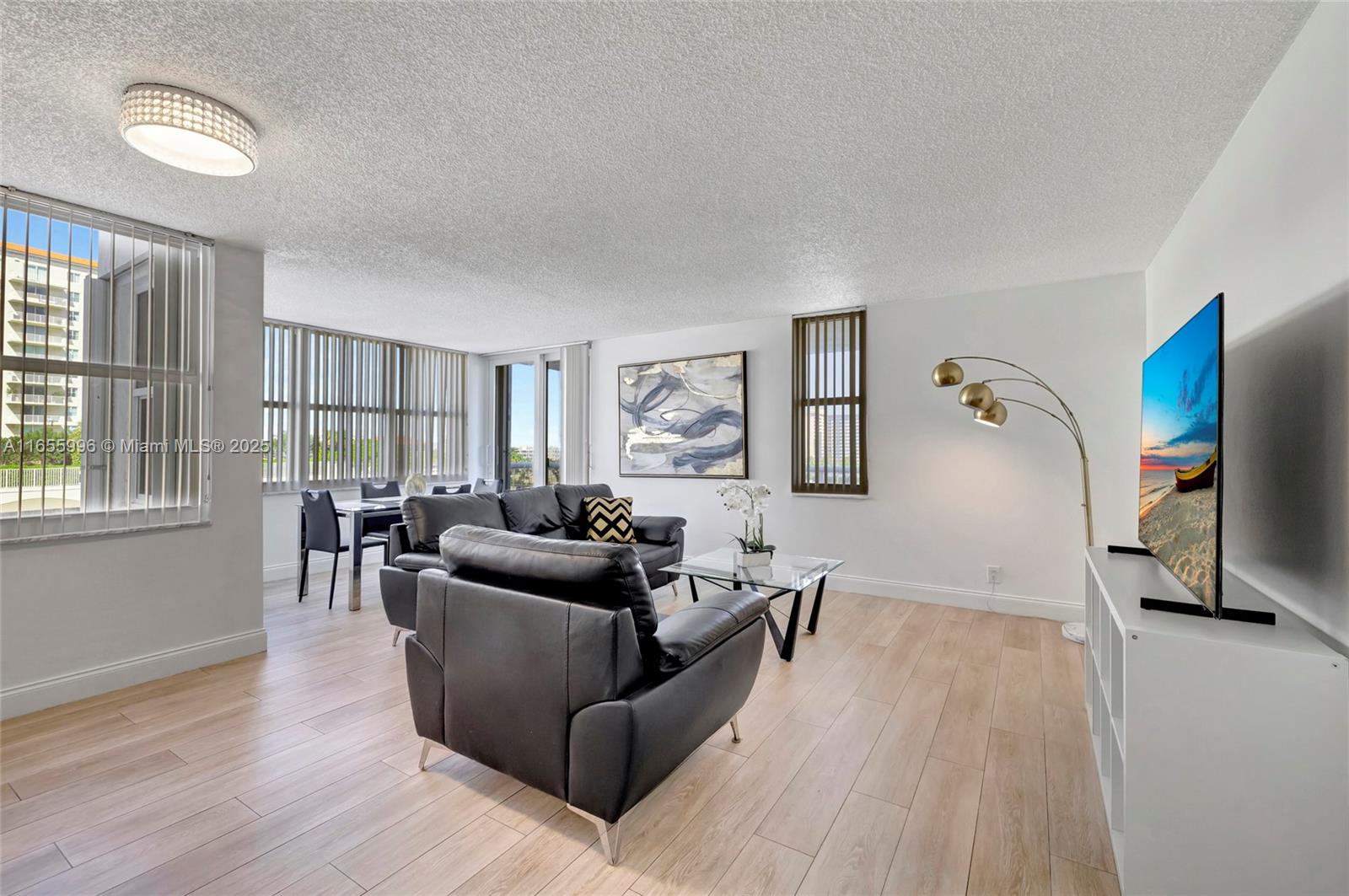 3015 N Ocean Blvd 6a Property Photo 6