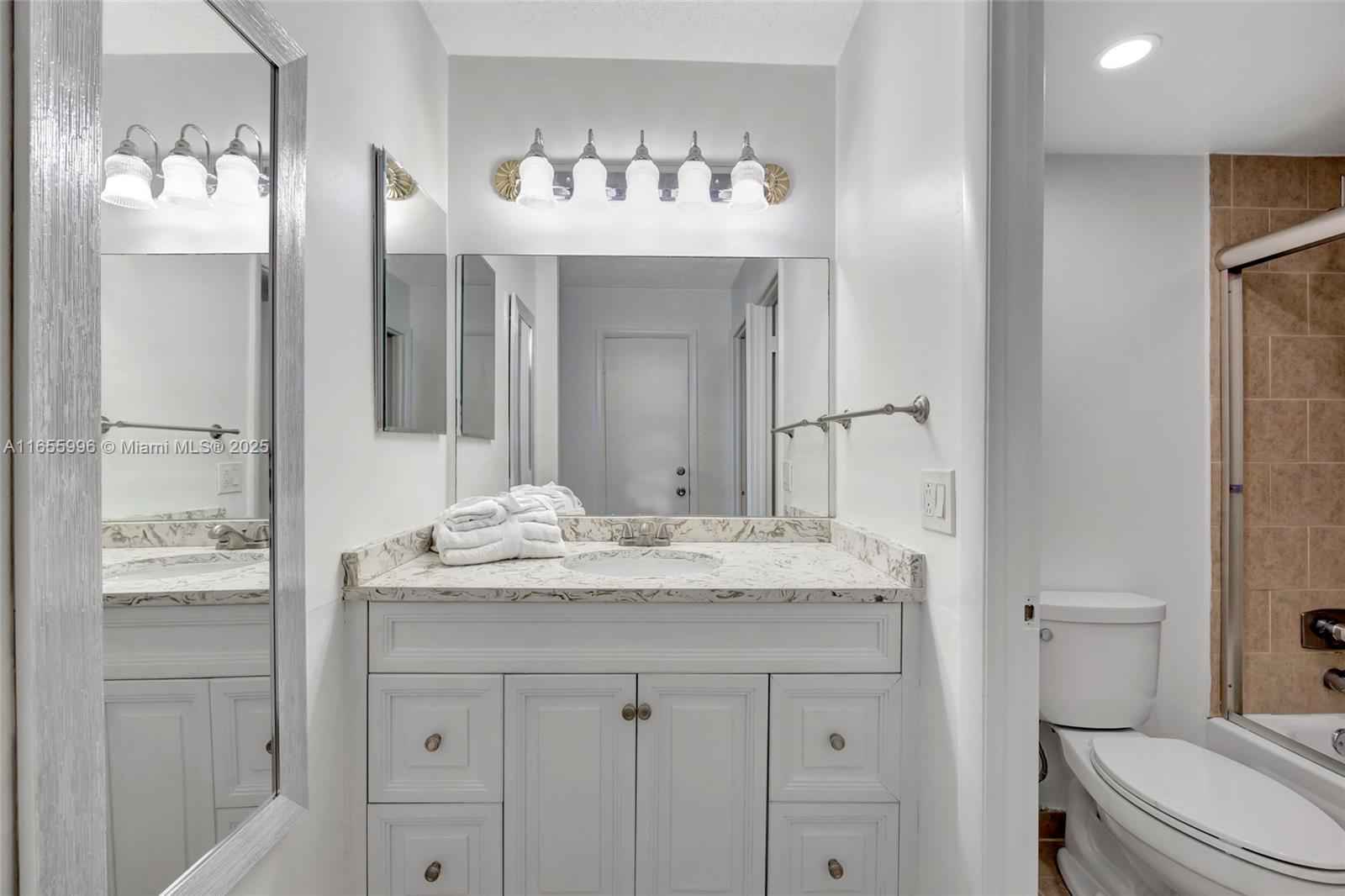 3015 N Ocean Blvd 6a Property Photo 16