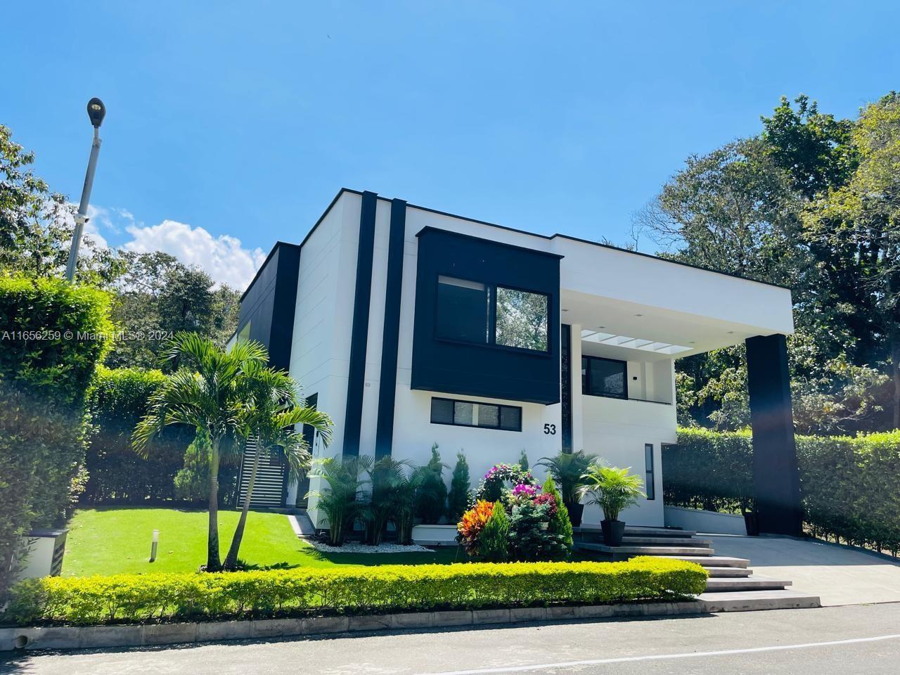 Santander Real Estate Listings Main Image