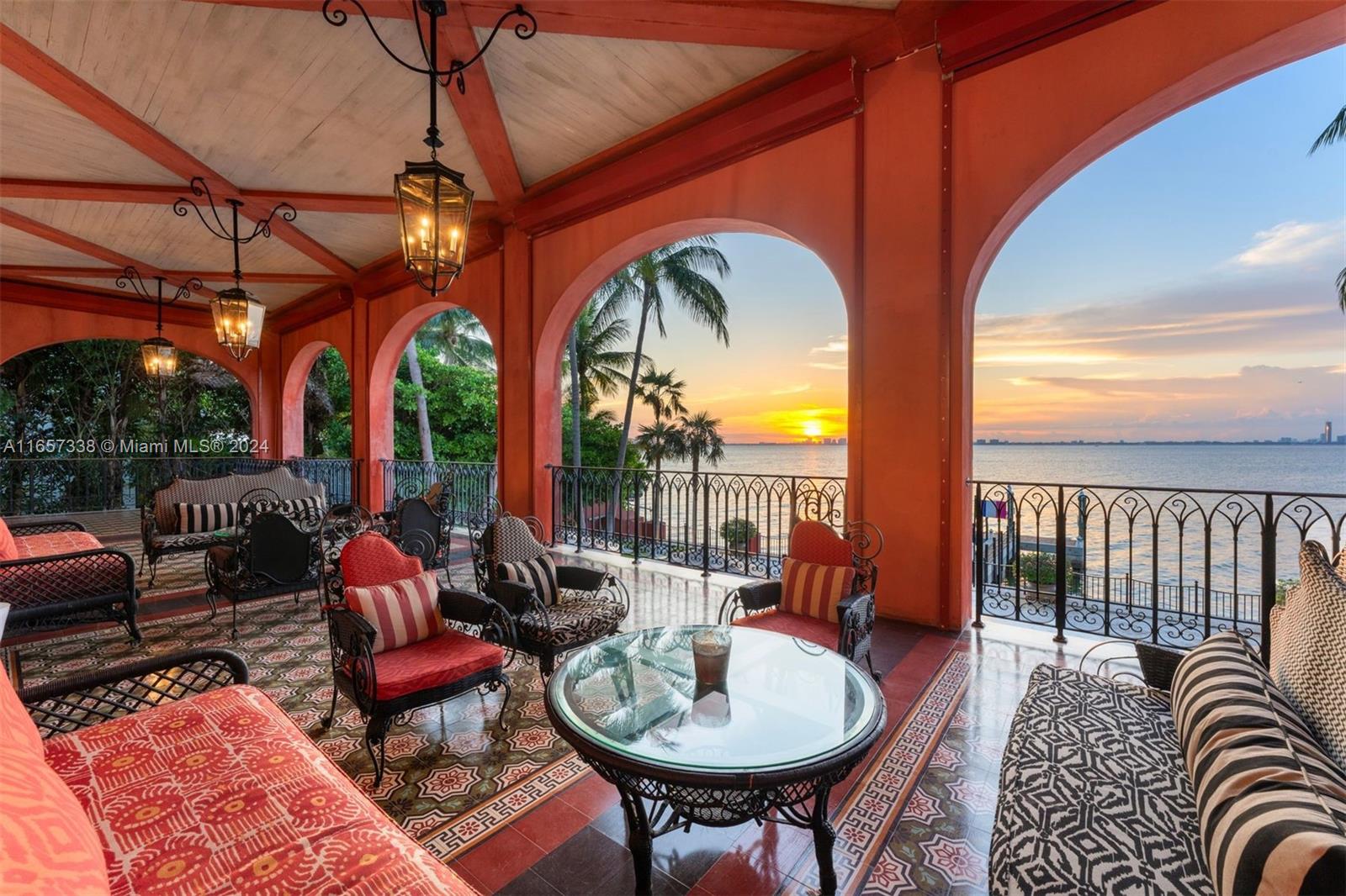 230 Harbor Drive Property Photo 10