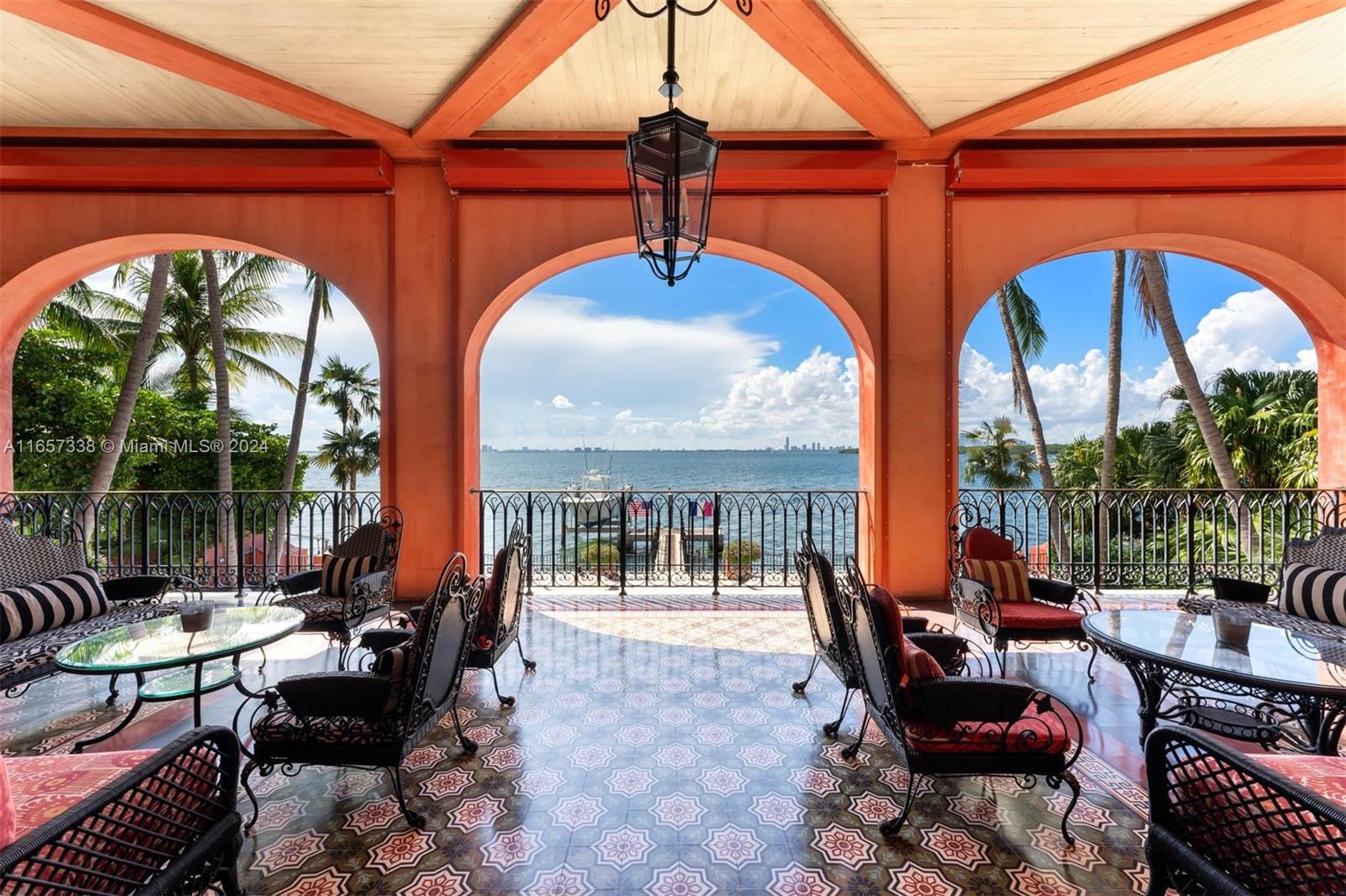 230 Harbor Drive Property Photo 15
