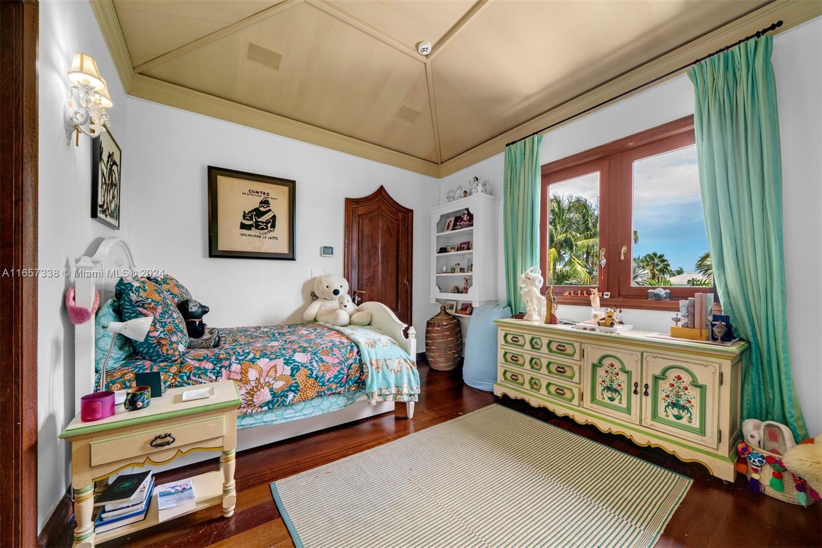 230 Harbor Drive Property Photo 34