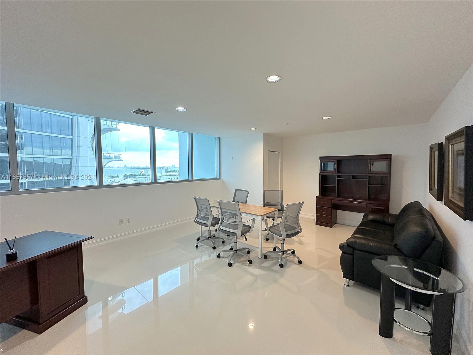 900 Biscayne Blvd O-1403 Property Photo 7