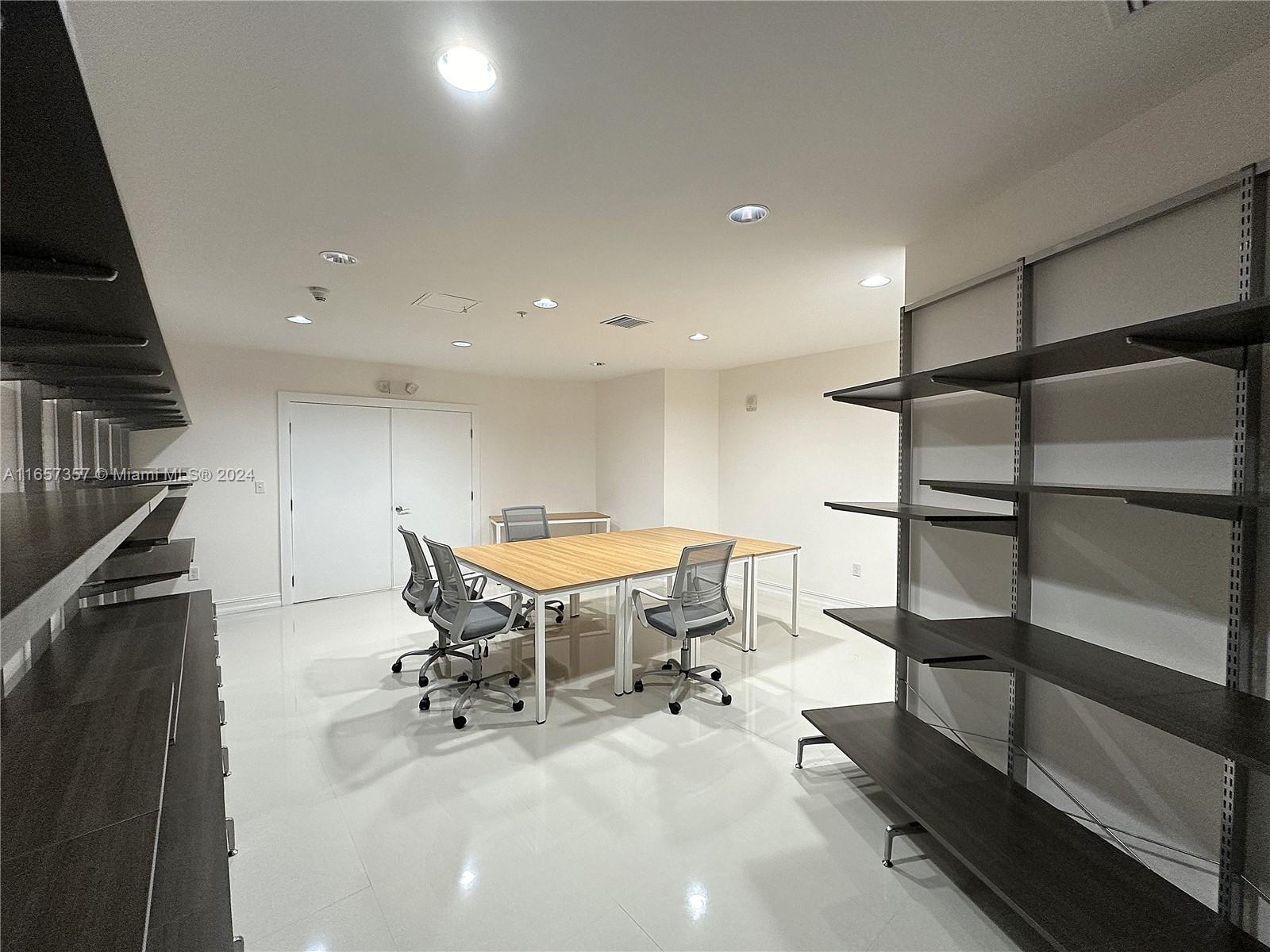 900 Biscayne Blvd O-1403 Property Photo 16