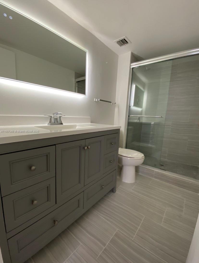 13499 Biscayne Blvd 1507 Property Photo 1