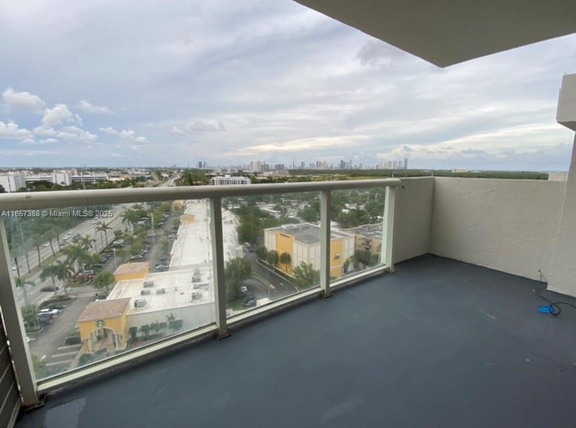 13499 Biscayne Blvd 1507 Property Photo 28