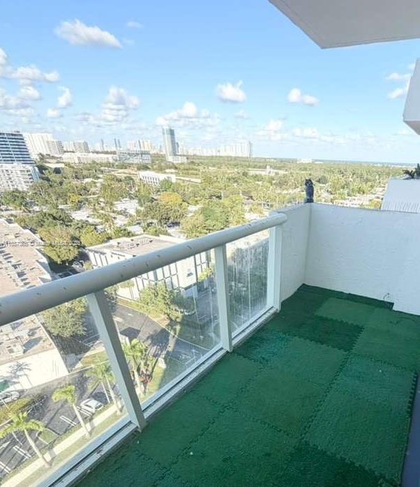 13499 Biscayne Blvd 1507 Property Photo 32