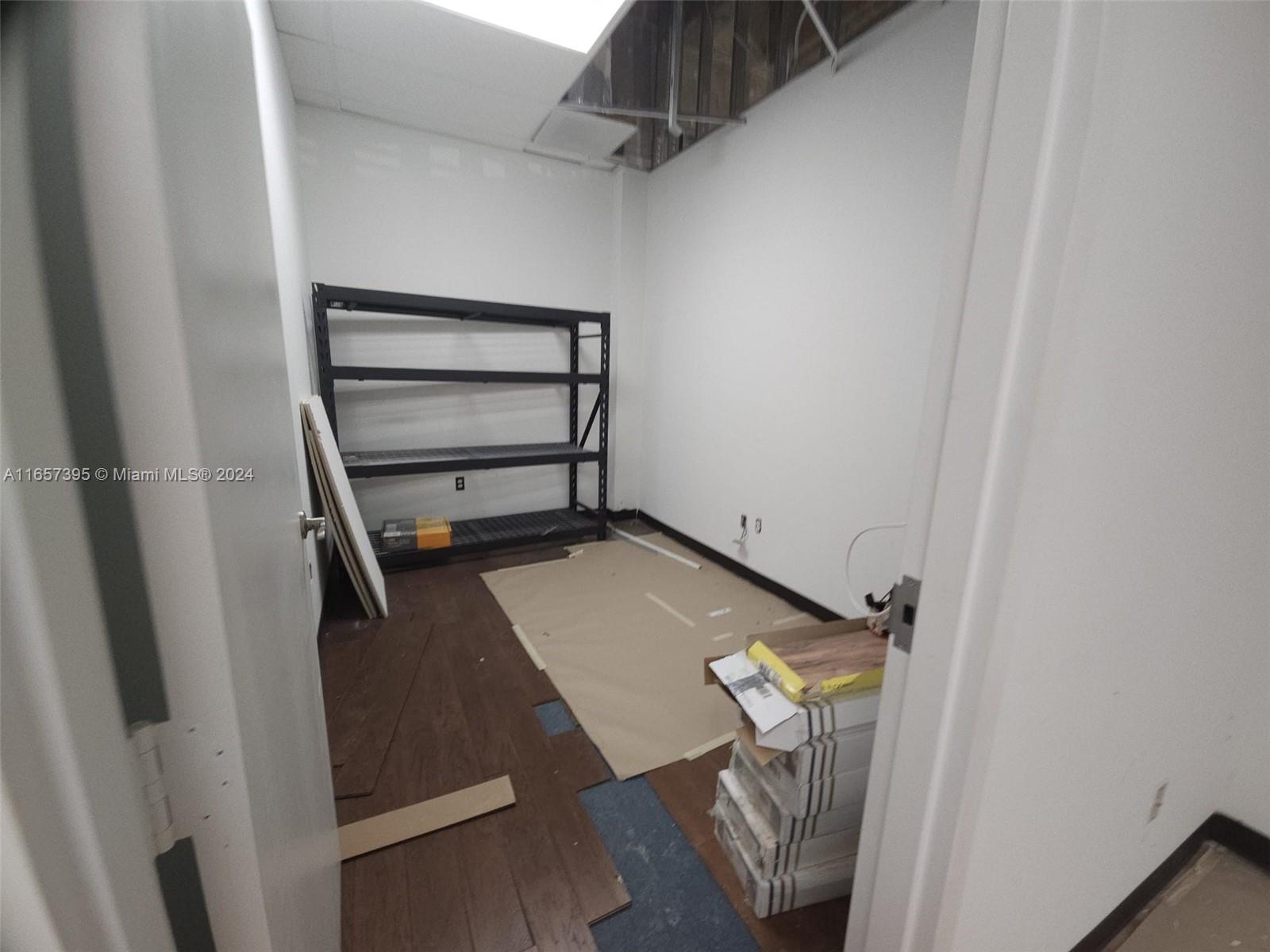 8950 Sw 152nd St Suite V Property Photo 10