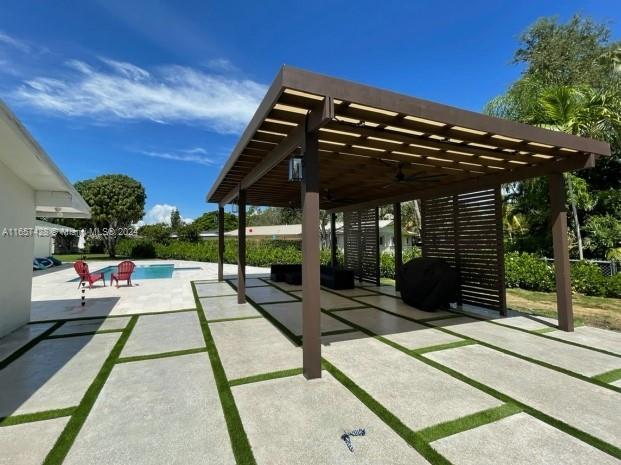 A11657428 Property Photo 1
