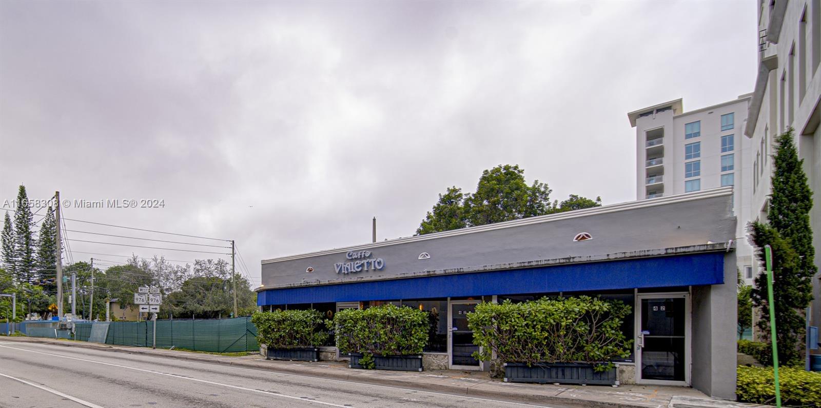 Full-service Restaurant W Coral Gables Property Photo 1