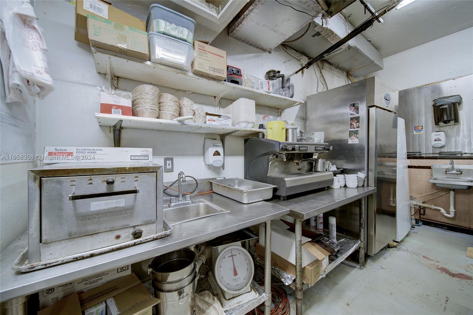 Full-service Restaurant W Coral Gables Property Photo 20