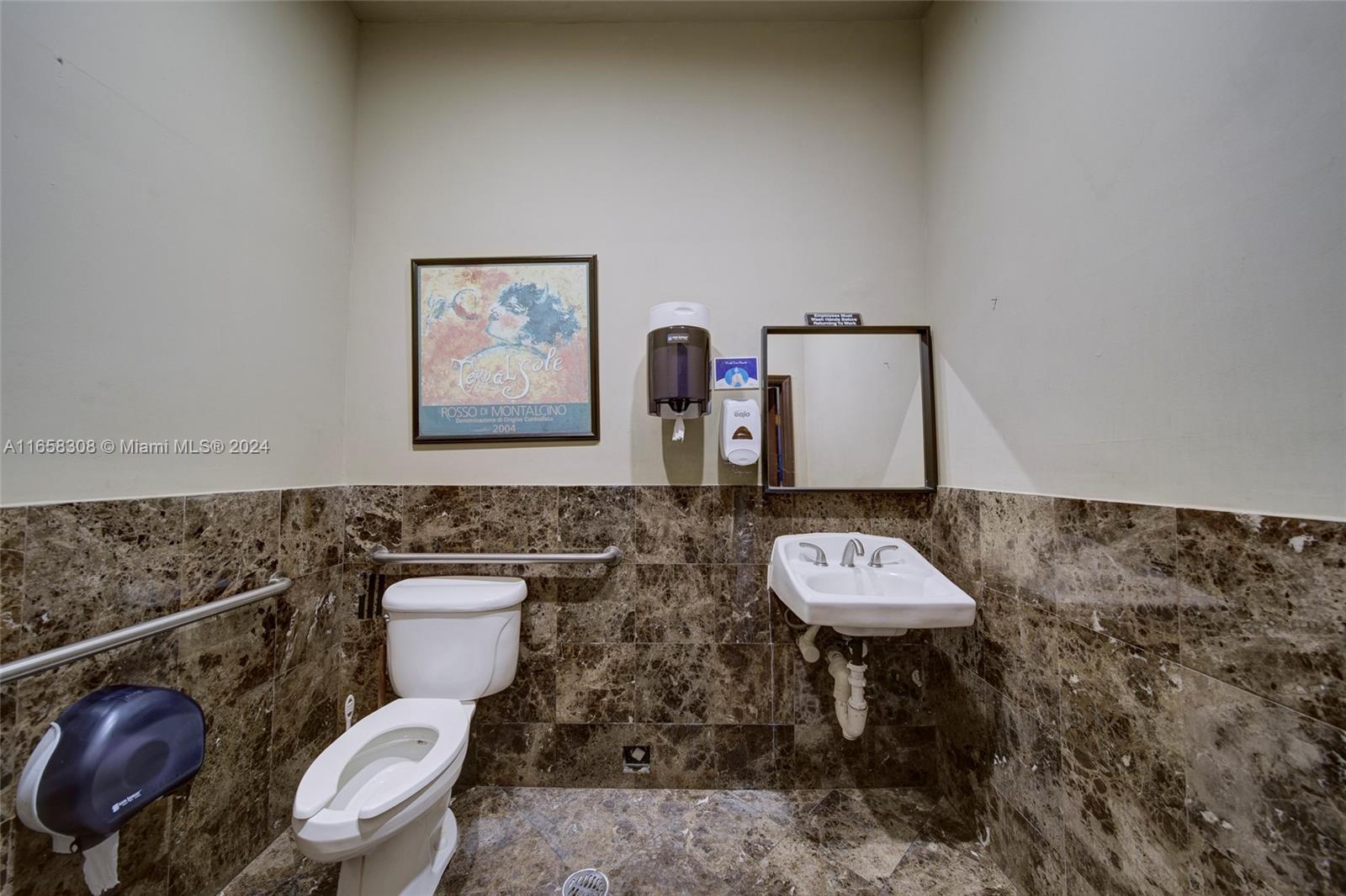Full-service Restaurant W Coral Gables Property Photo 30