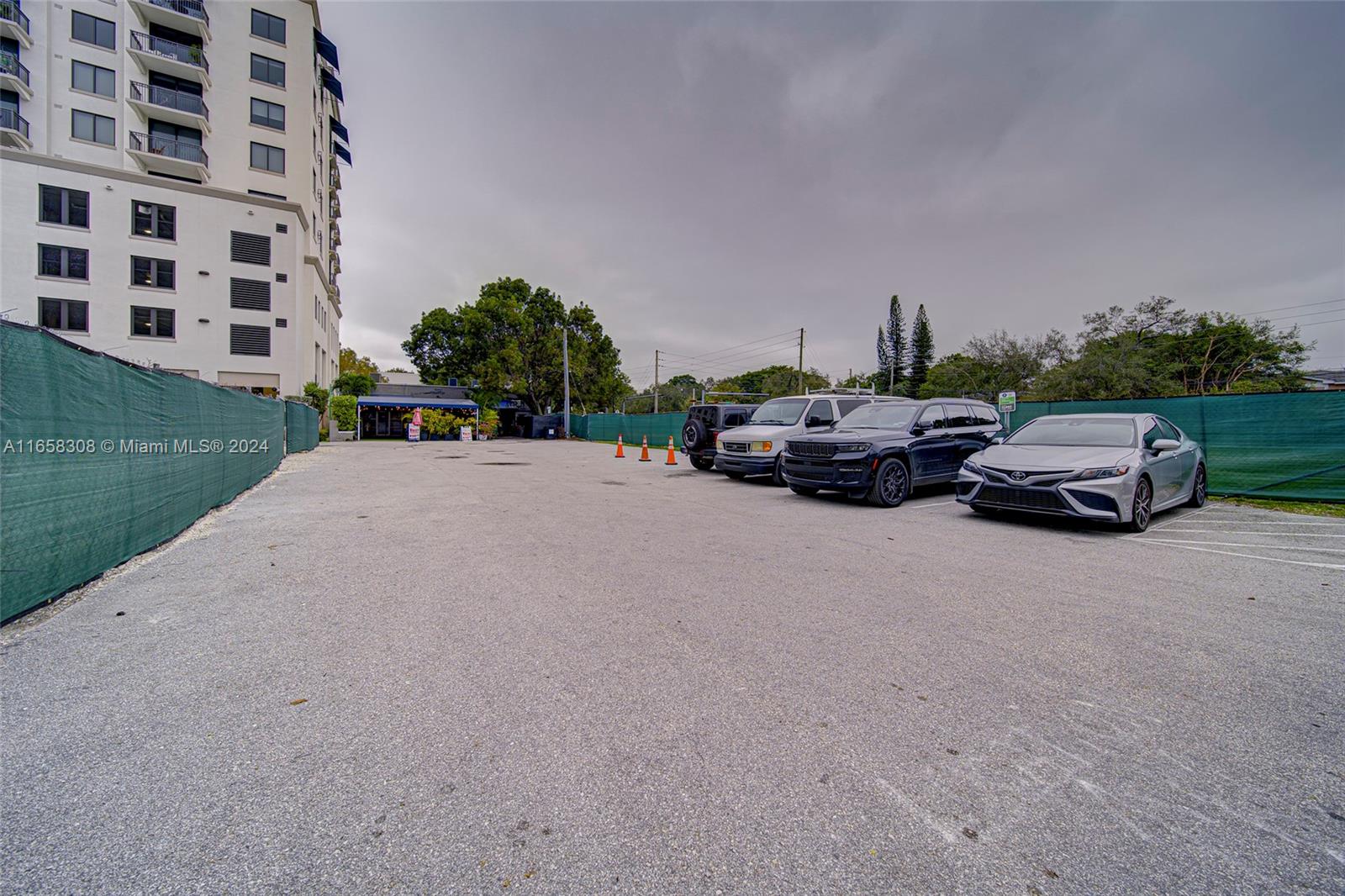 Full-service Restaurant W Coral Gables Property Photo 37