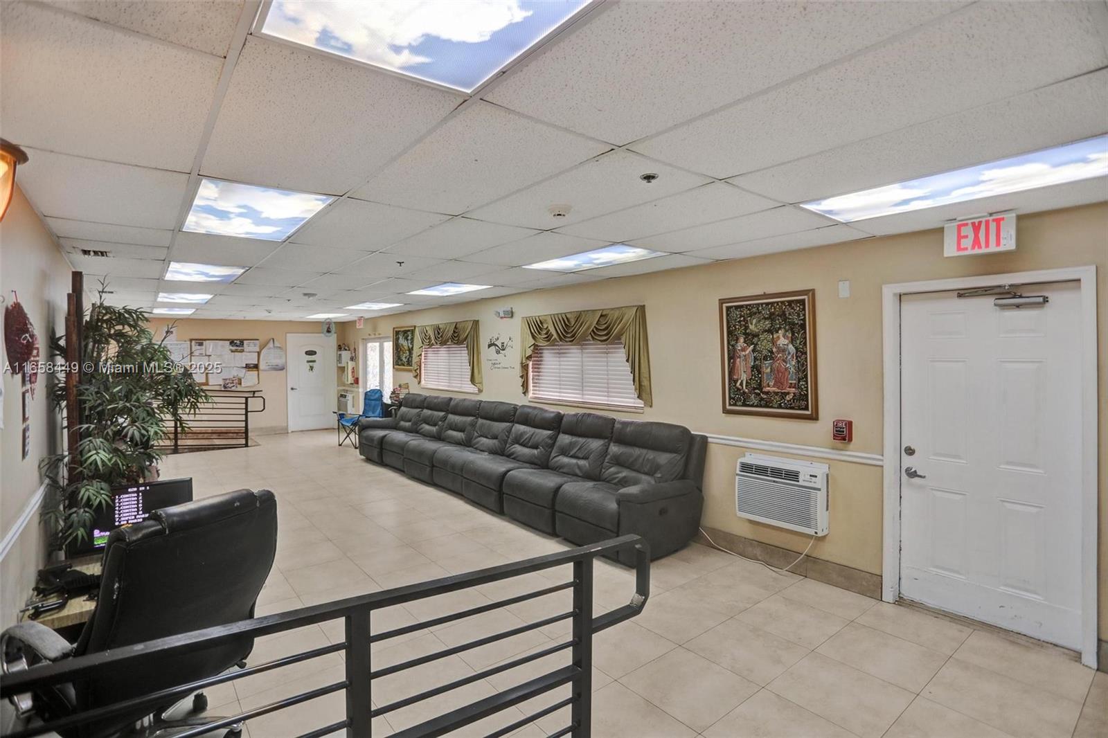 1722 Madison St Property Photo 12