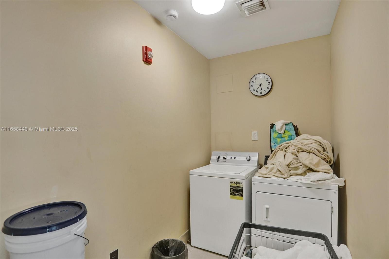 1722 Madison St Property Photo 18