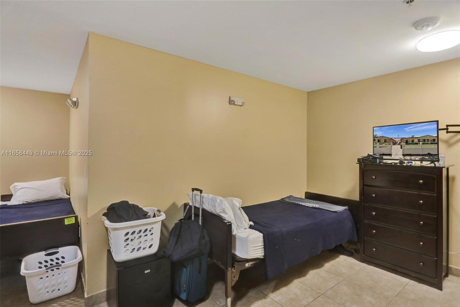 1722 Madison St Property Photo 32