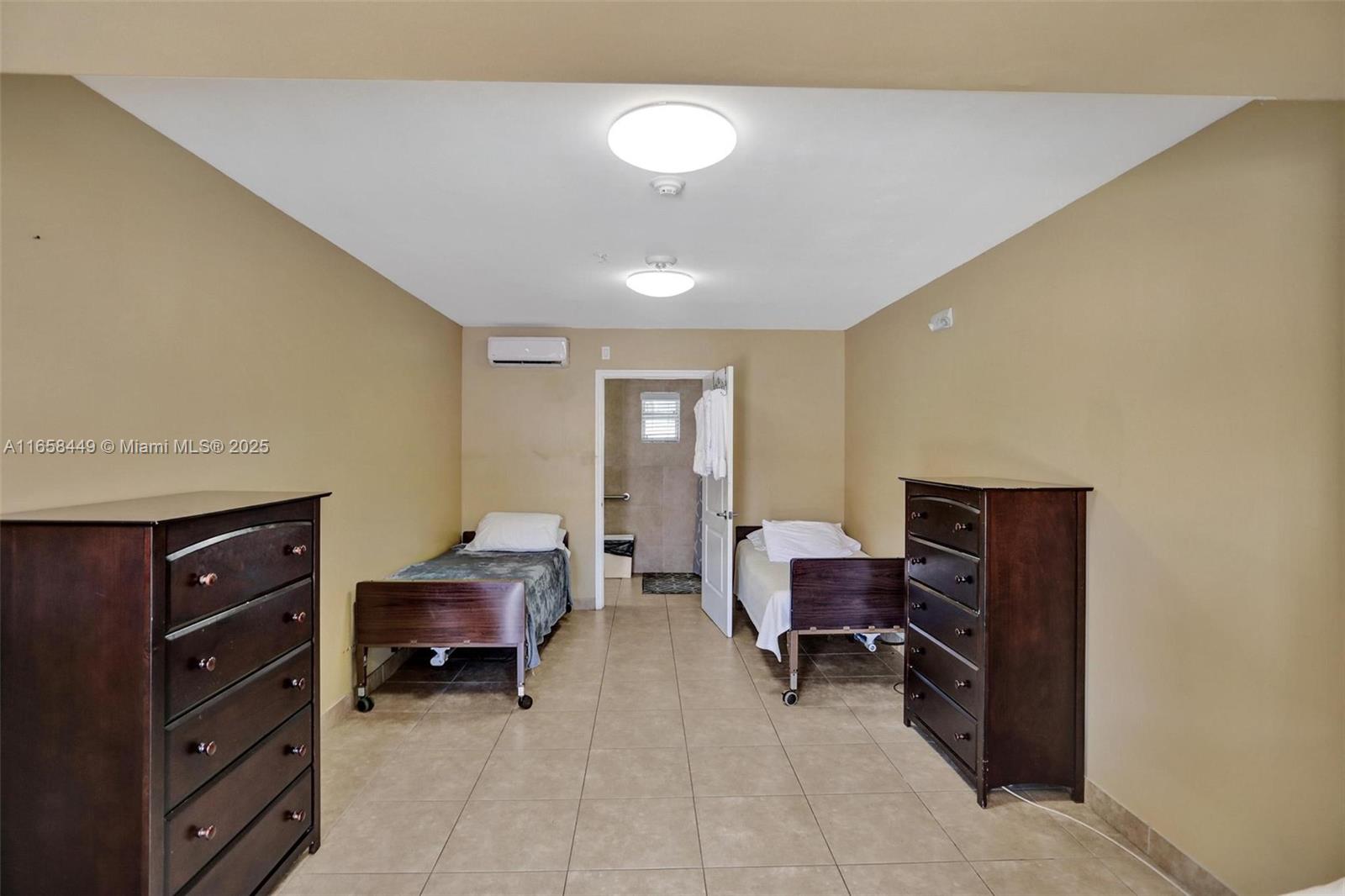 1722 Madison St Property Photo 40