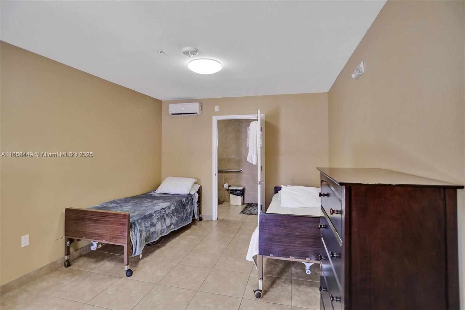 1722 Madison St Property Photo 42