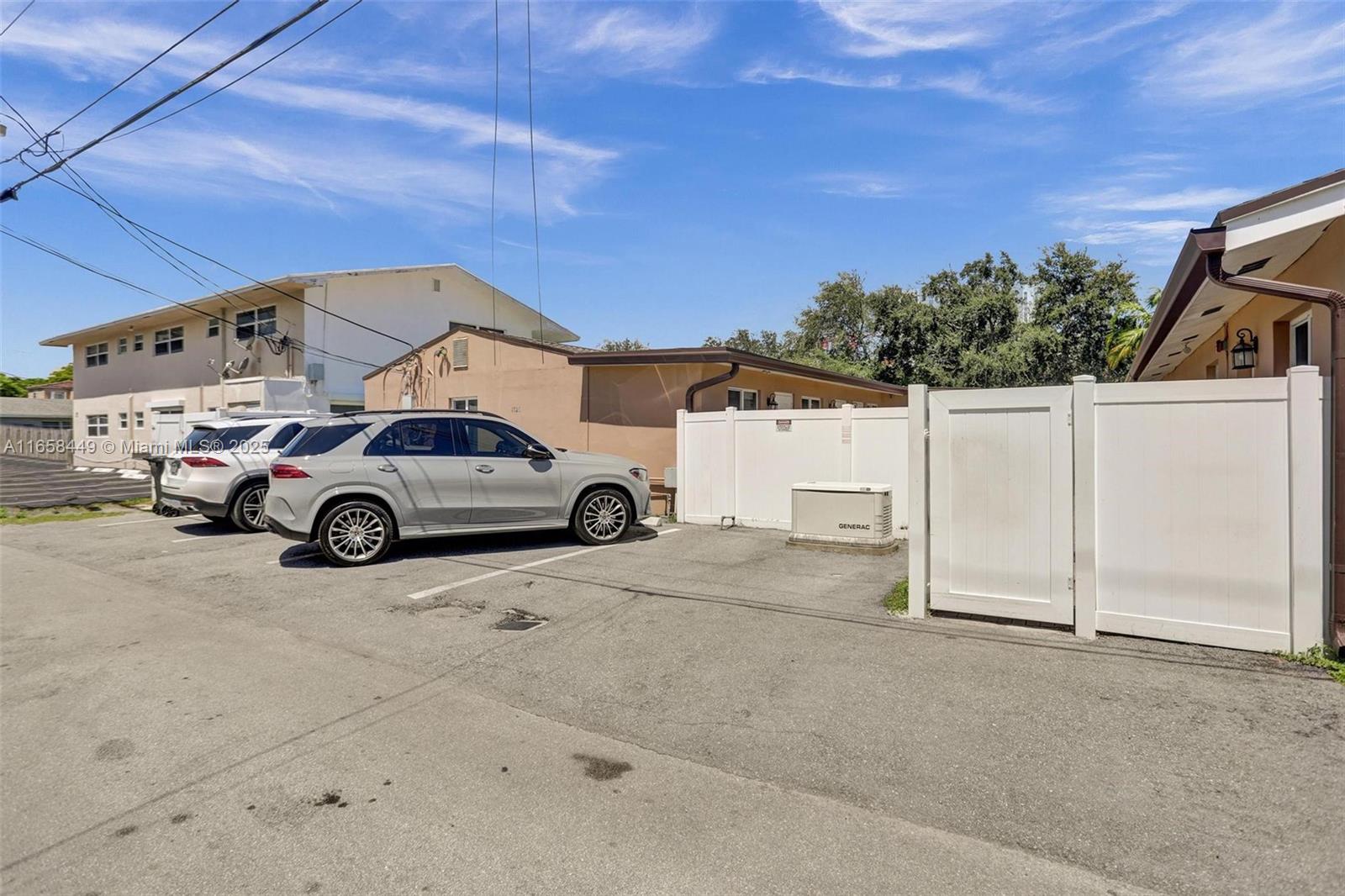 1722 Madison St Property Photo 56