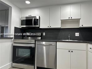 13499 Biscayne Blvd 801 Property Photo 2