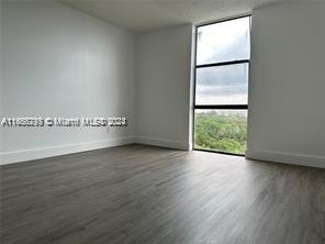 13499 Biscayne Blvd 801 Property Photo 5