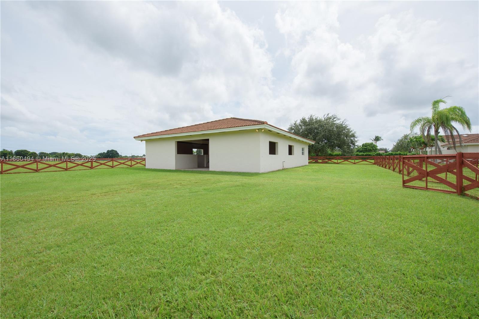 27743 Sw 172nd Pl Property Photo 4