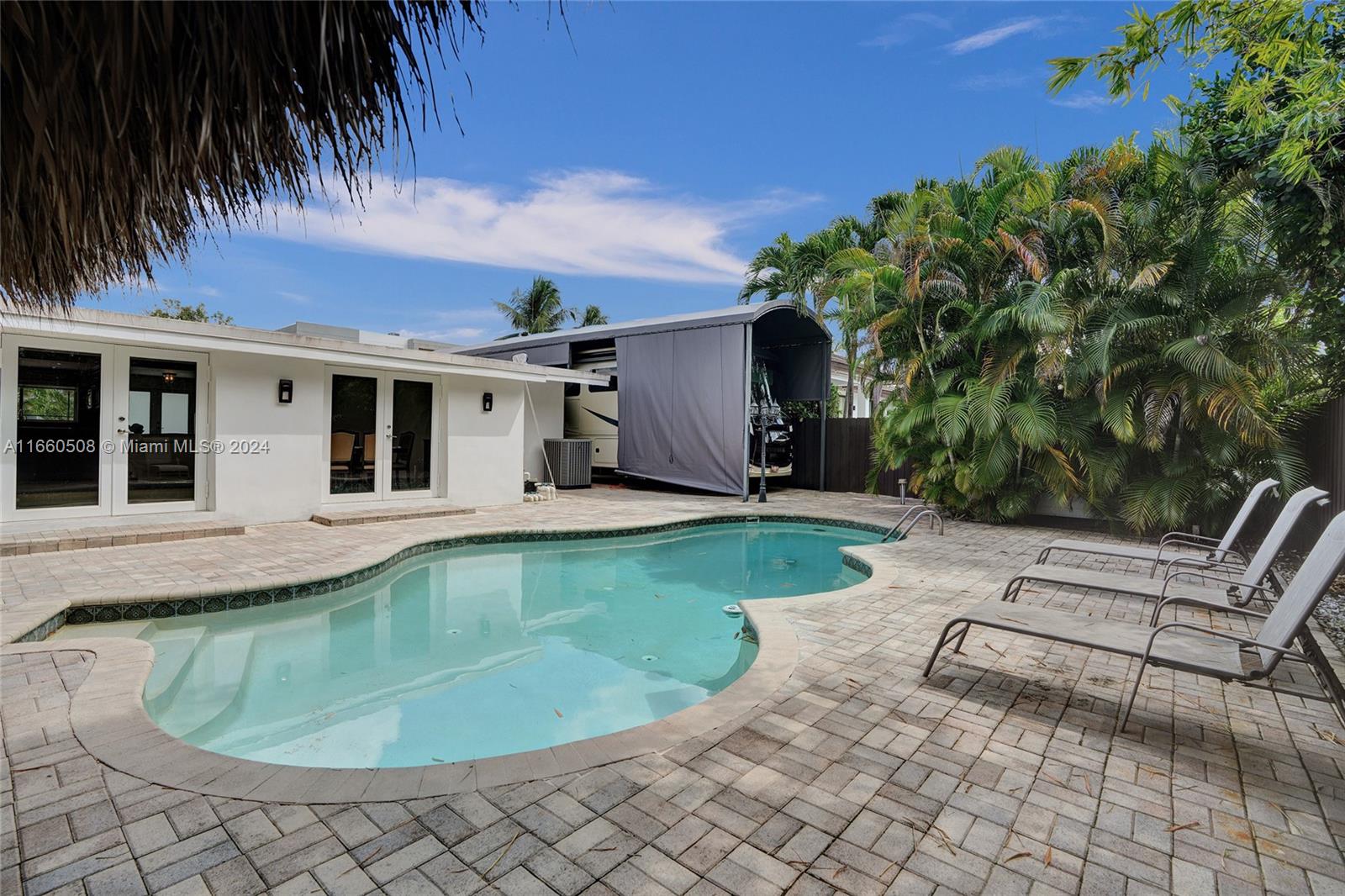 1910 N Hibiscus Dr Property Photo 45