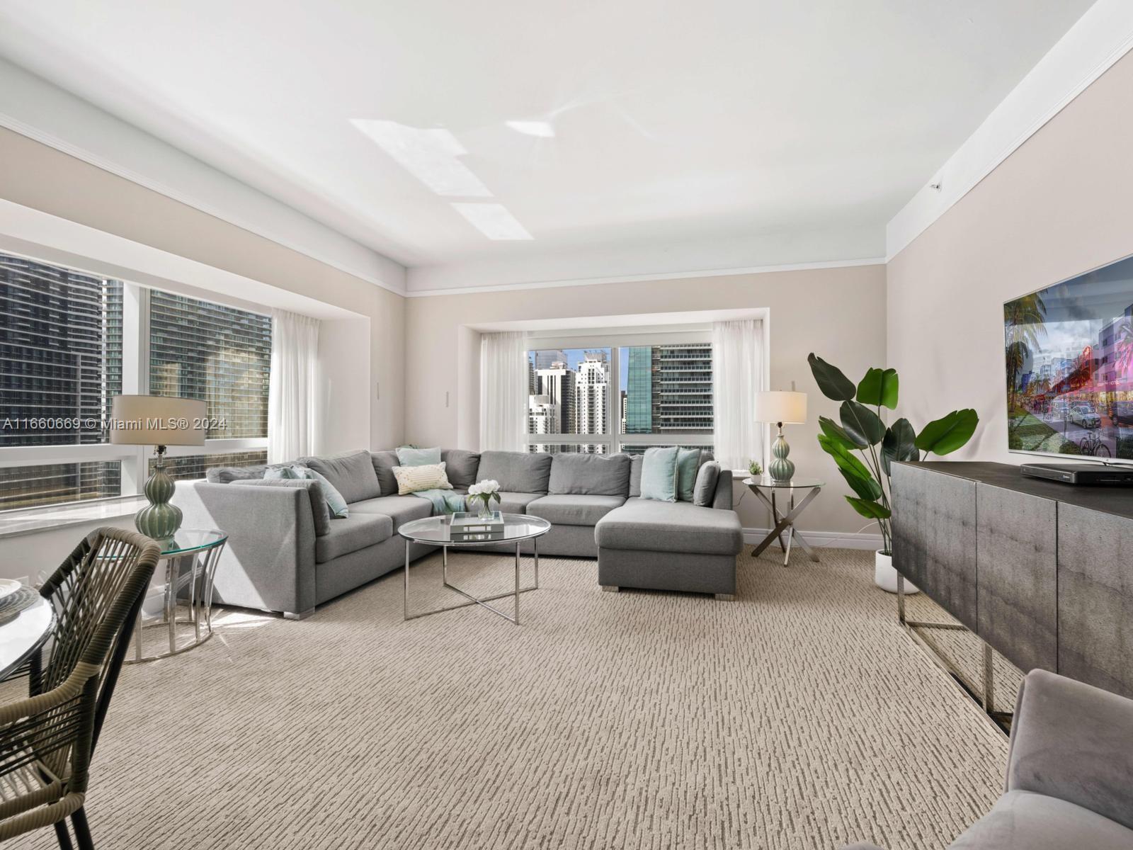 1435 Brickell Ave 3212 Property Photo 1