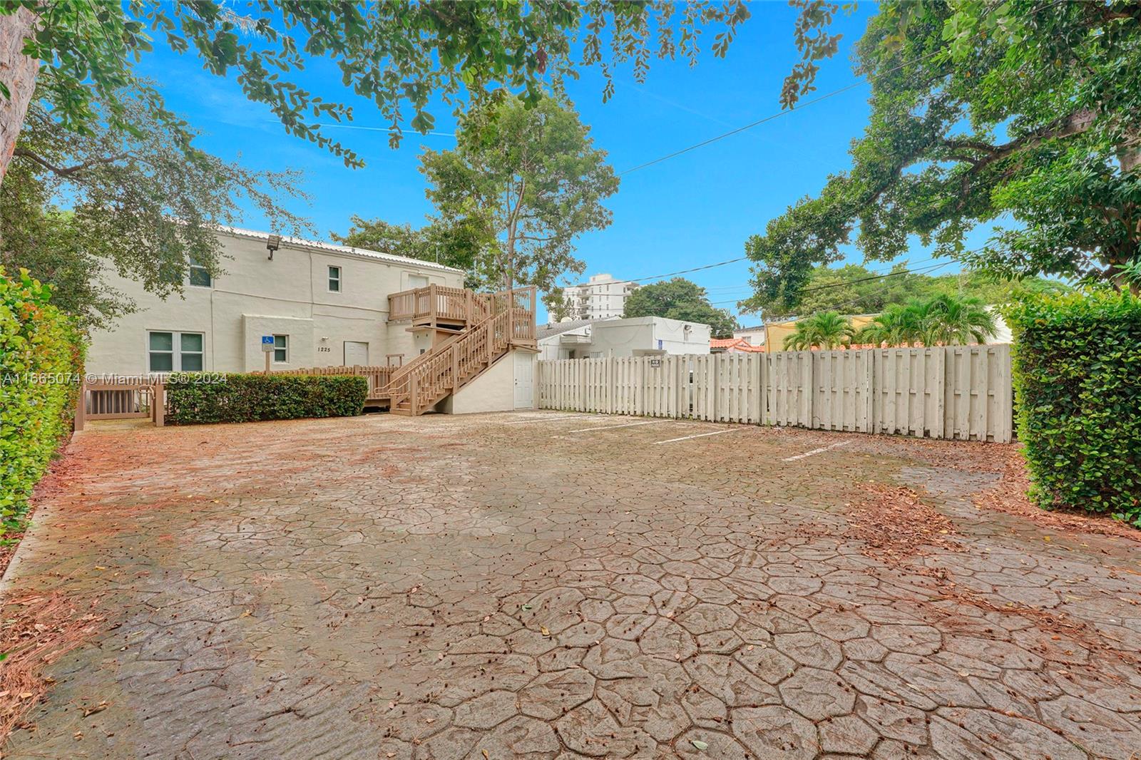 1225 Alton Rd Property Photo 4