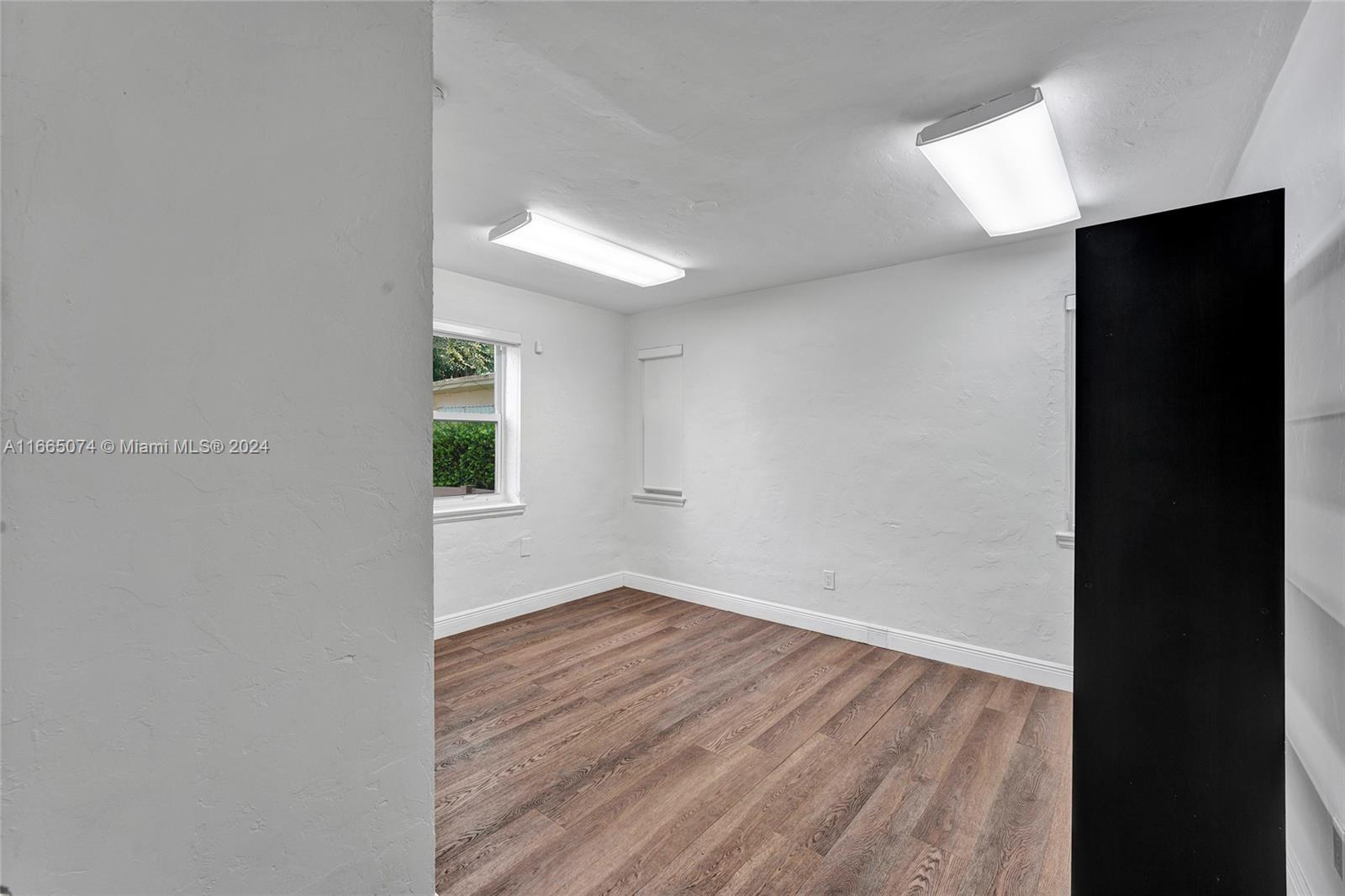 1225 Alton Rd Property Photo 12