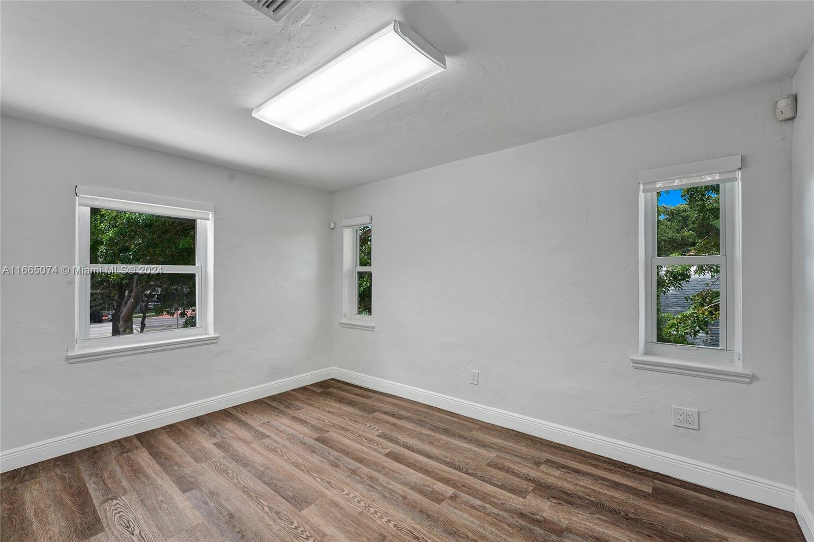 1225 Alton Rd Property Photo 20