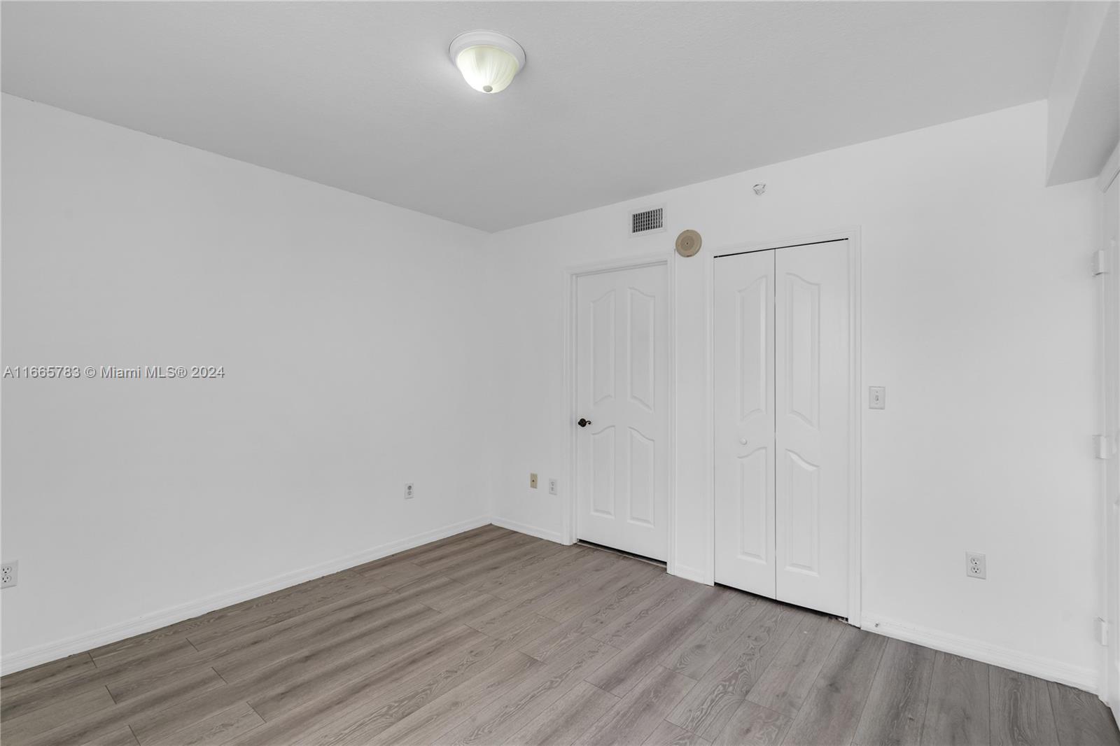 218 Nw 12th Ave 702 Property Photo 14