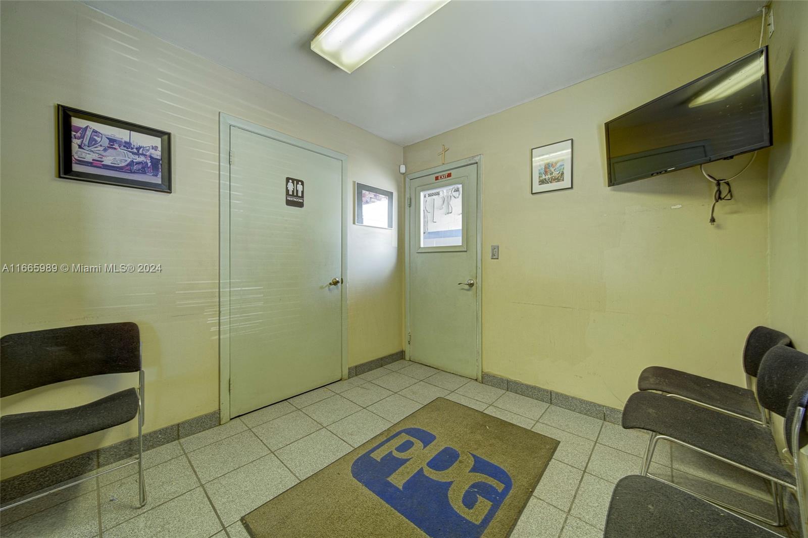 12460 Sw 128 St Property Photo 14