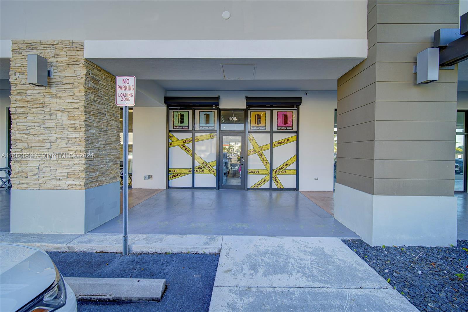 High - End Shoe Store & Clothing Store For Sale Property Photo 32