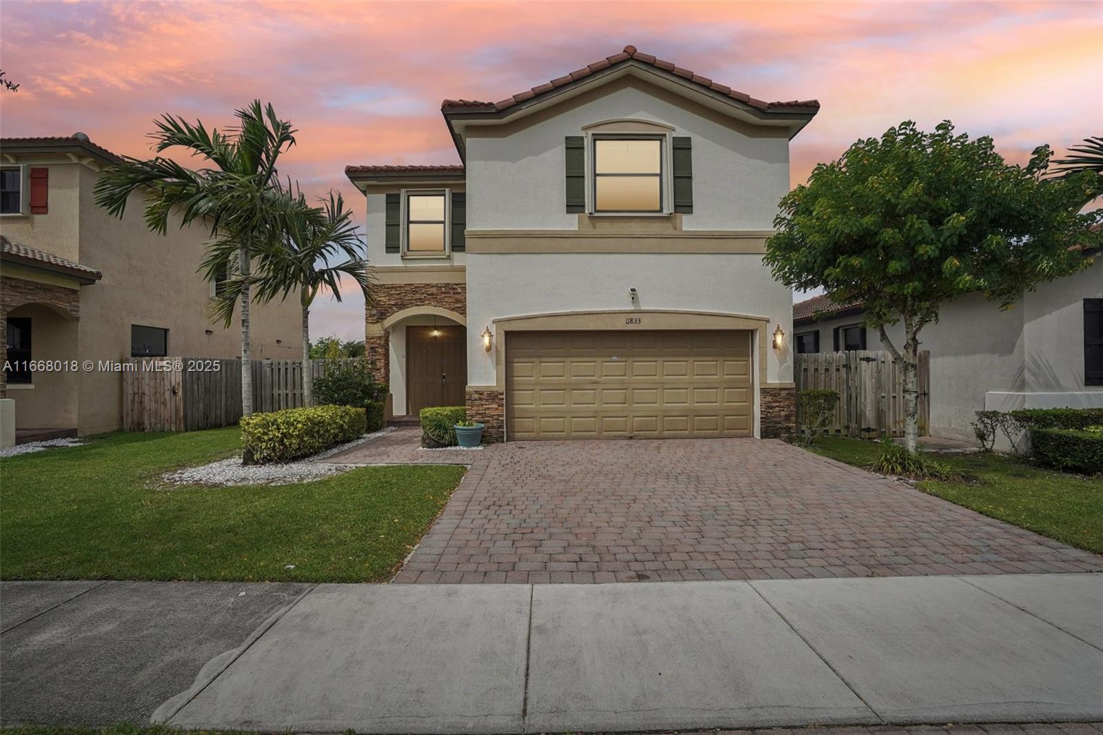 11833 Sw 240th Ter Property Photo 2
