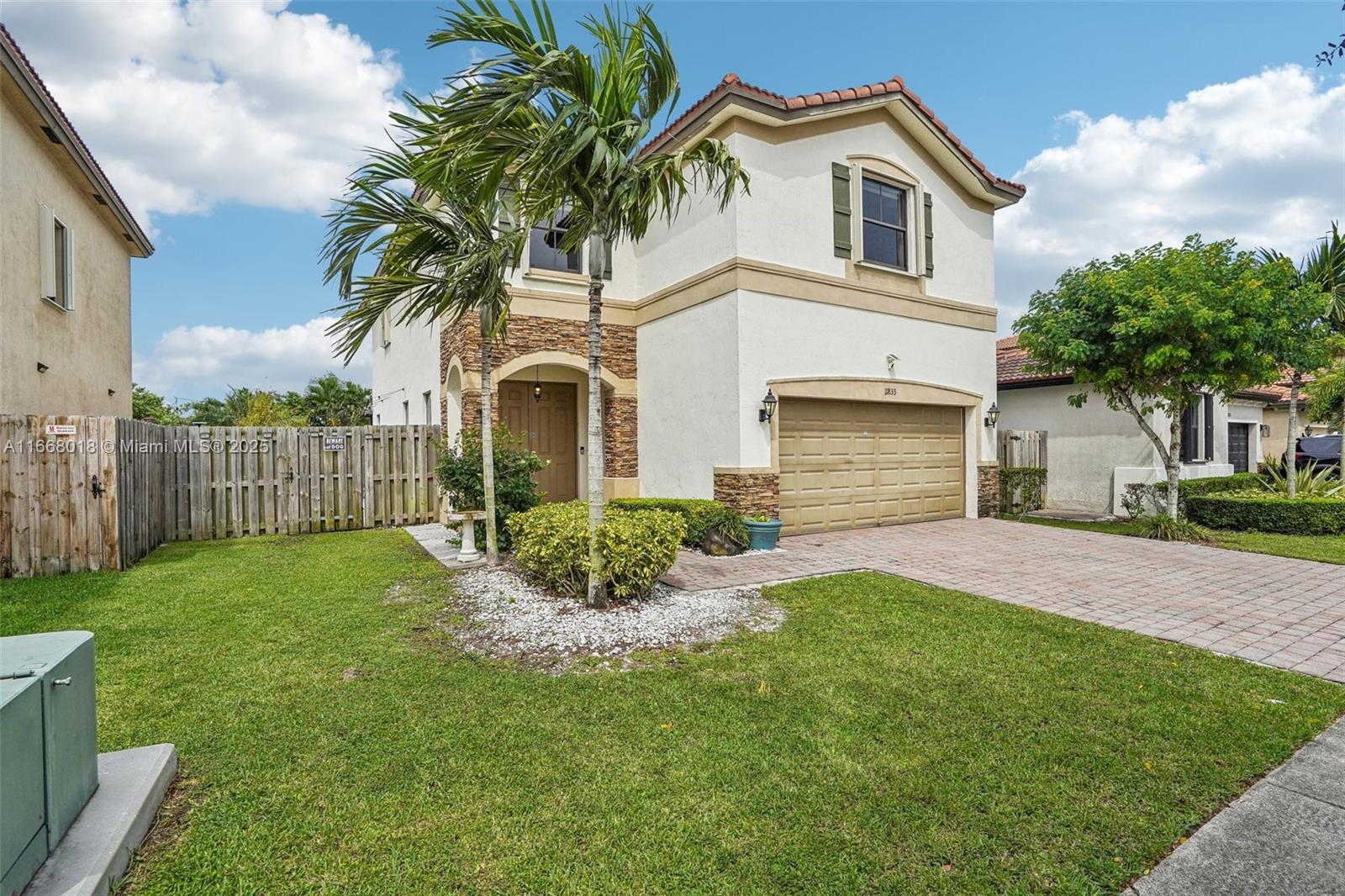 11833 Sw 240th Ter Property Photo 4
