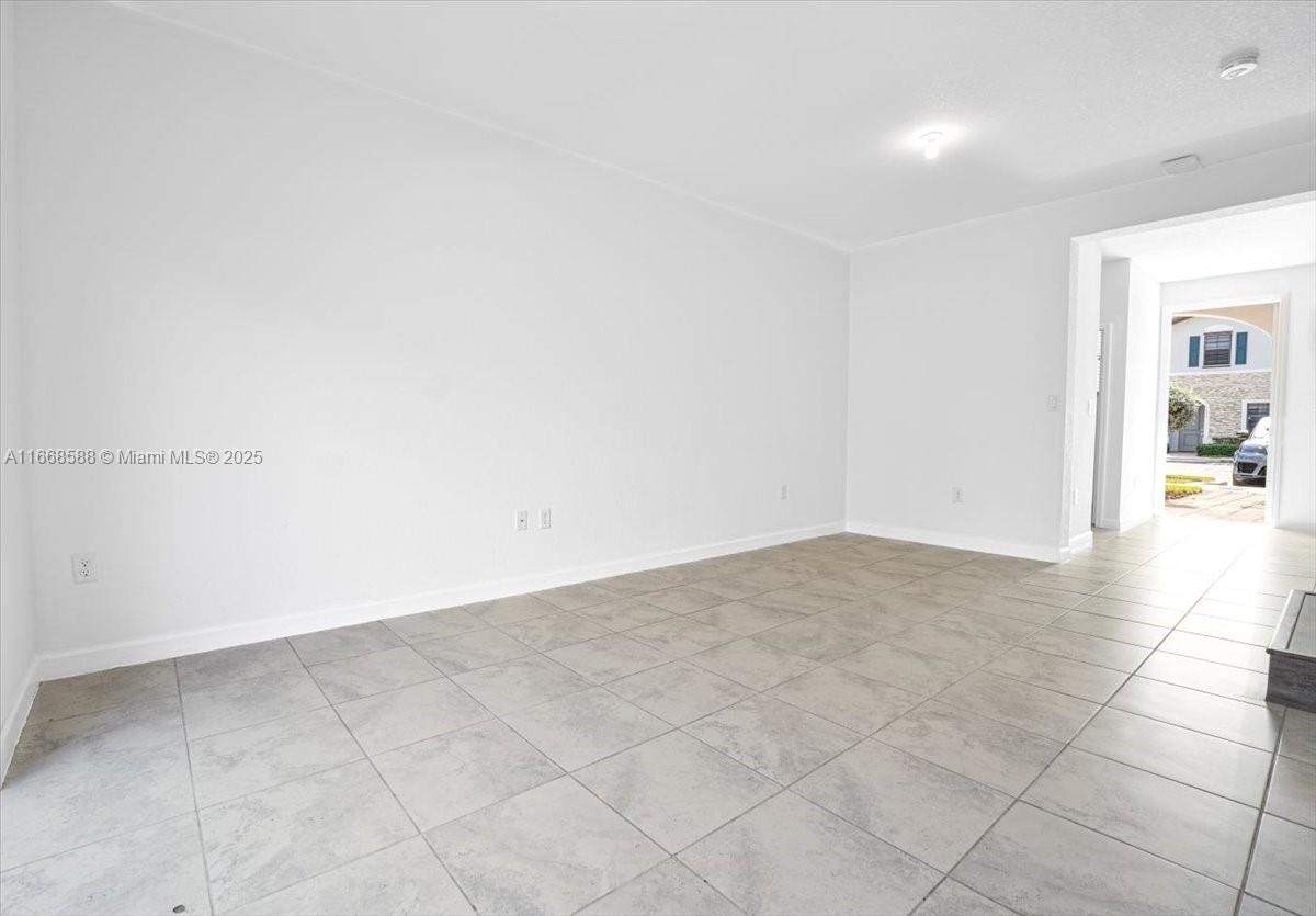 11211 Sw 249th St Property Photo 7