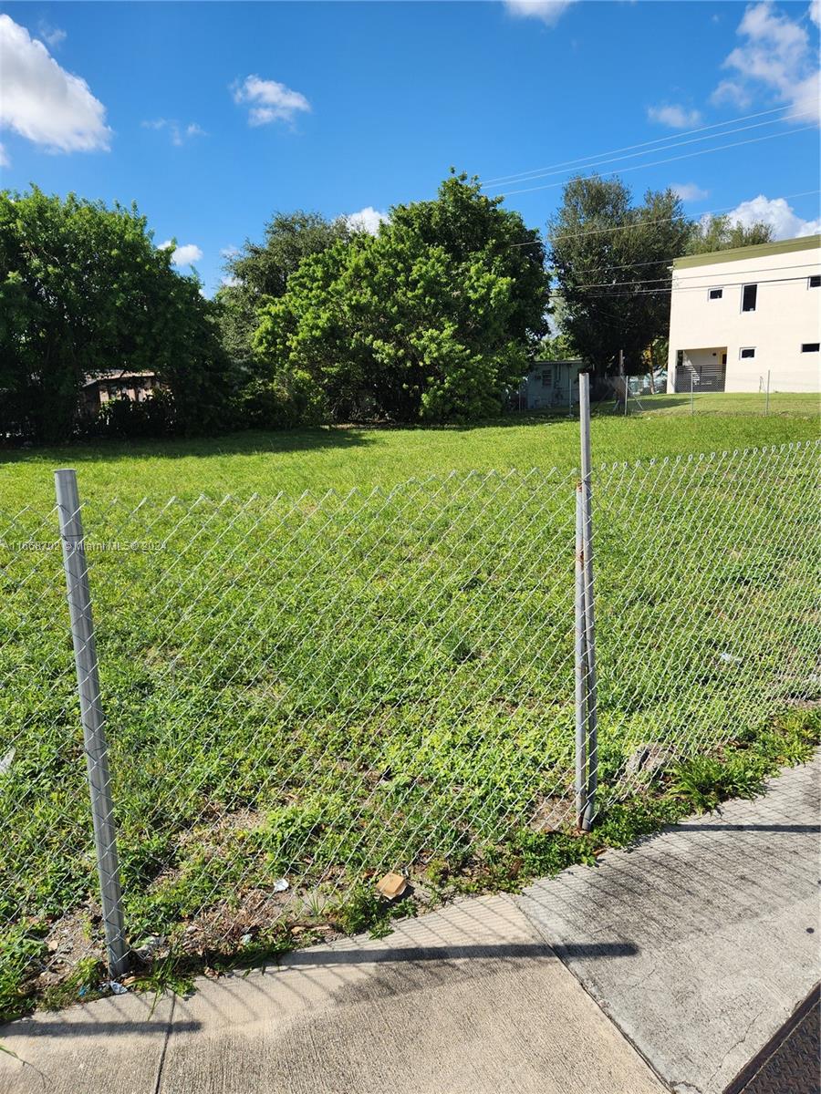 11110/20 Nw 17th Ave Property Photo 4