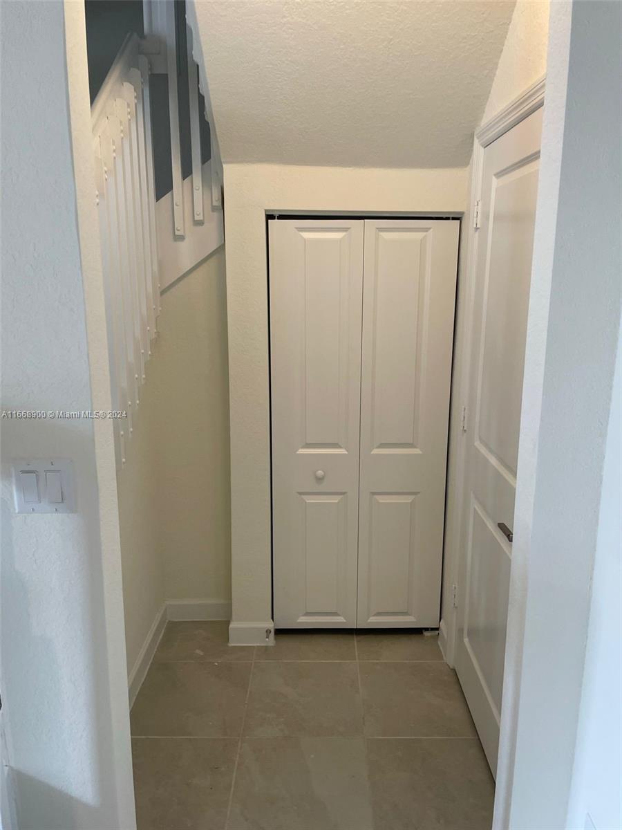 3415 W 112th Ter Property Photo 10