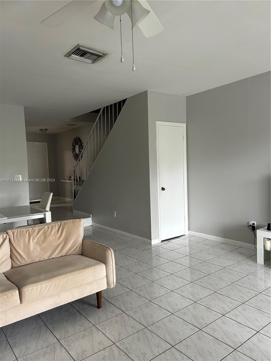 A11672411 Property Photo 6