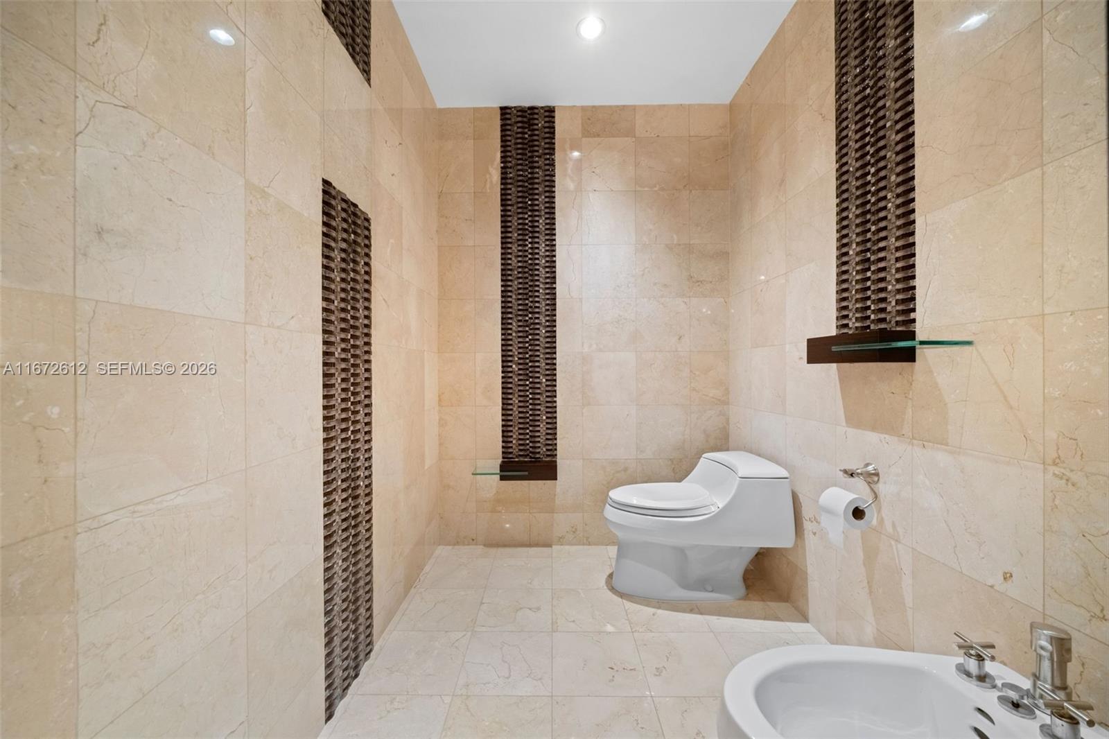 10295 Collins Ave 1605 Property Photo 14