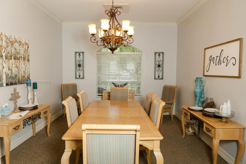 12 E Grove Ave Property Photo 10