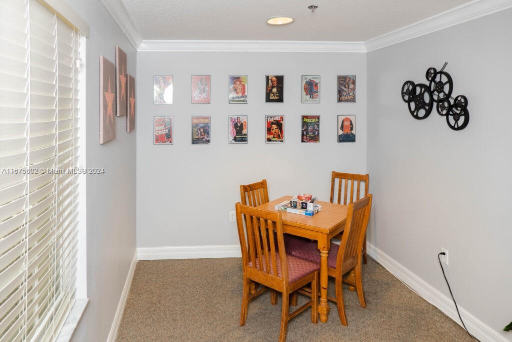 12 E Grove Ave Property Photo 15