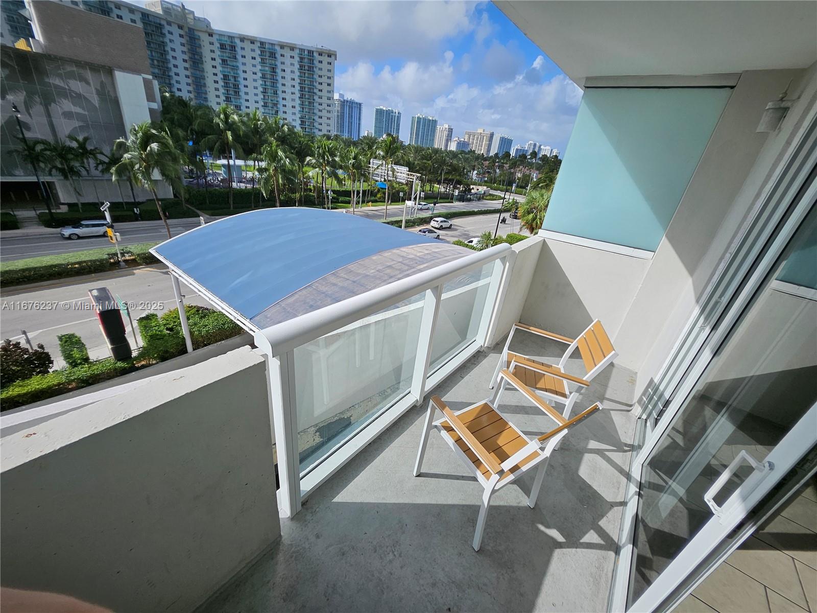 19201 Collins Ave 237 Property Photo 1