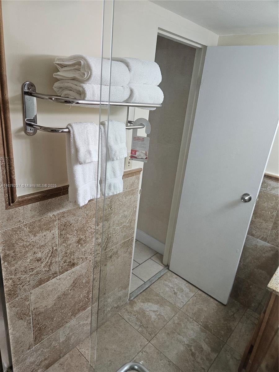 19201 Collins Ave 237 Property Photo 19