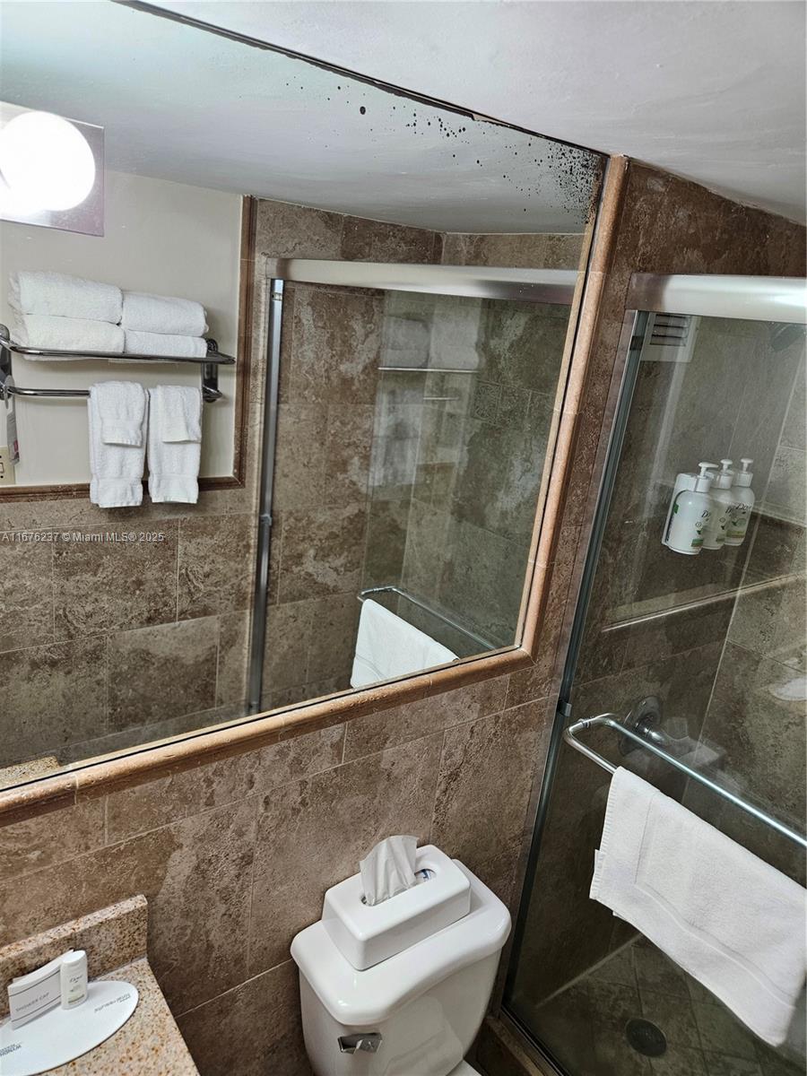 19201 Collins Ave 237 Property Photo 20