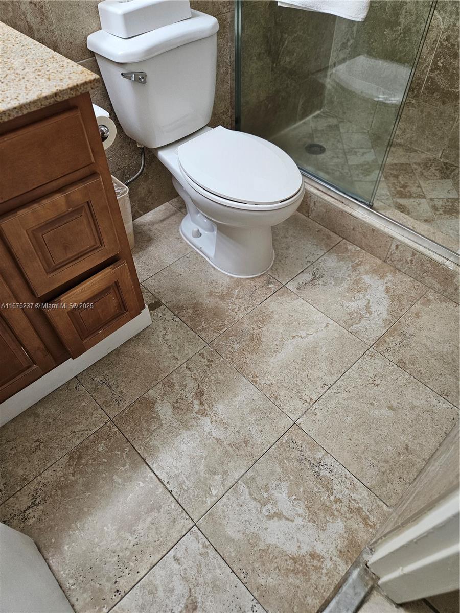 19201 Collins Ave 237 Property Photo 22