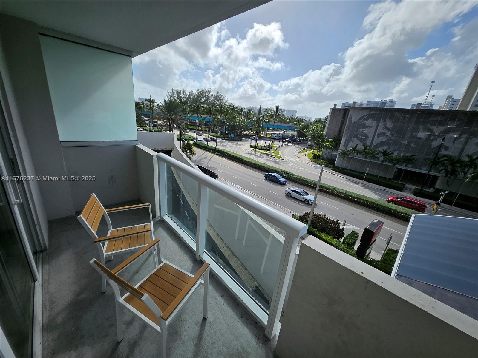 19201 Collins Ave 237 Property Photo 25