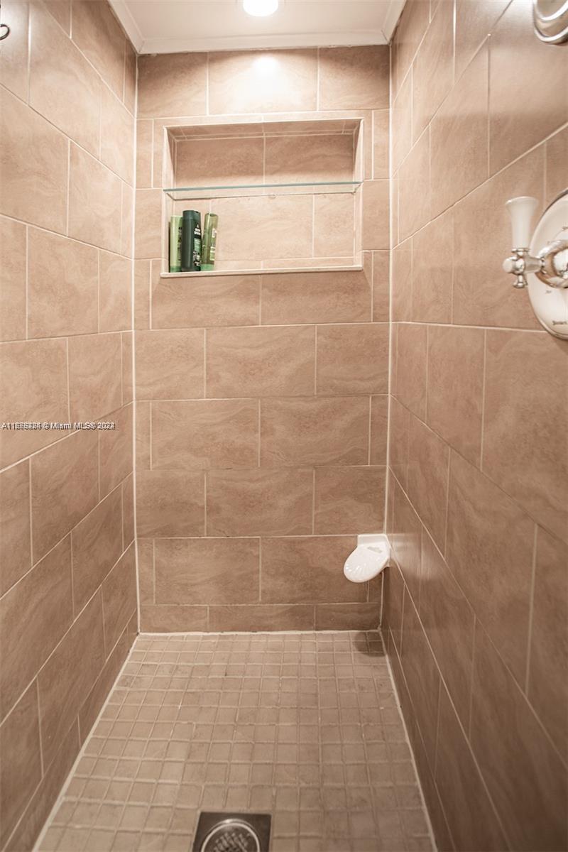 1531 Moffett St Property Photo 20